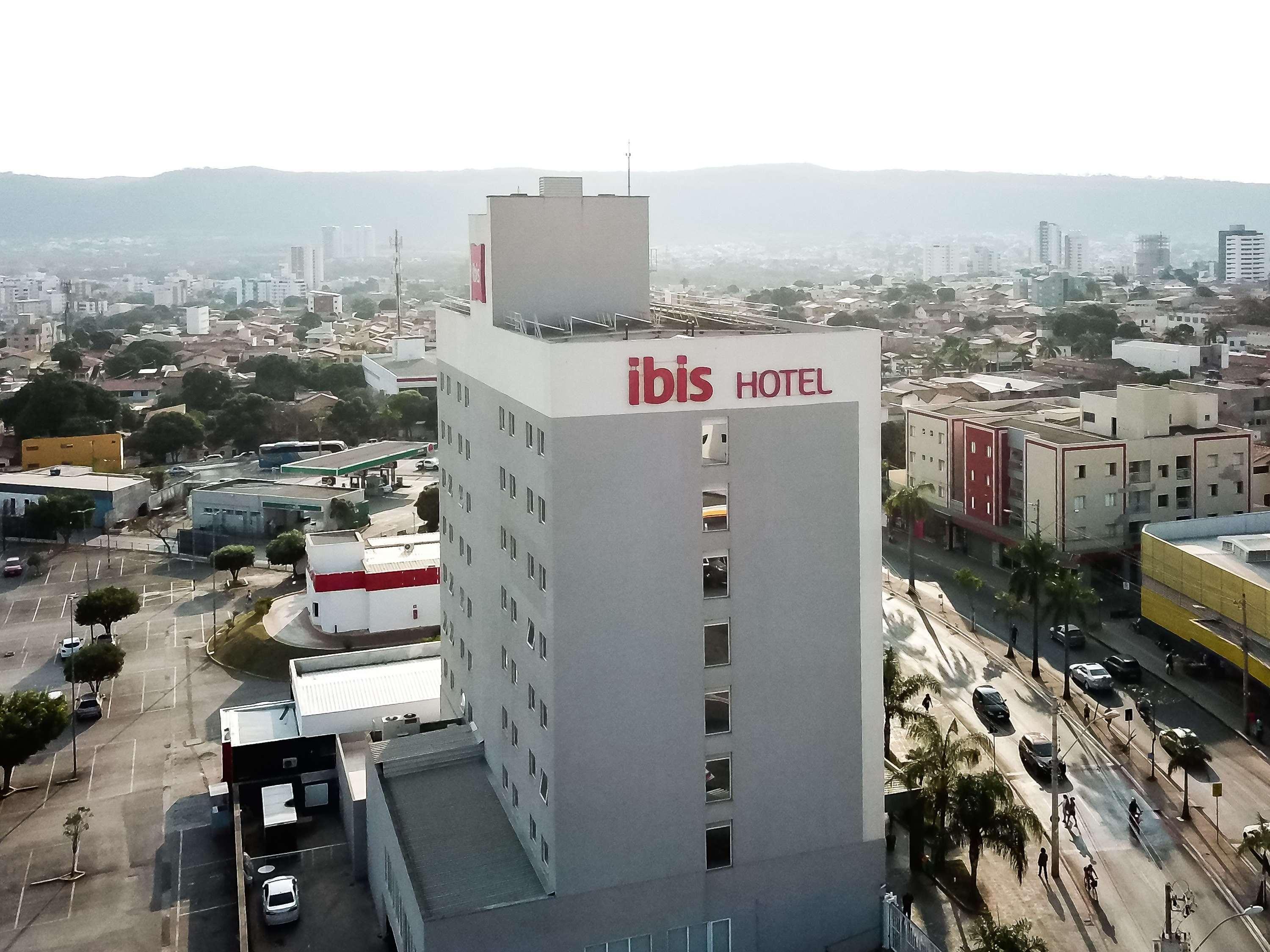 Ibis Montes Claros Shopping Hotell Exteriör bild