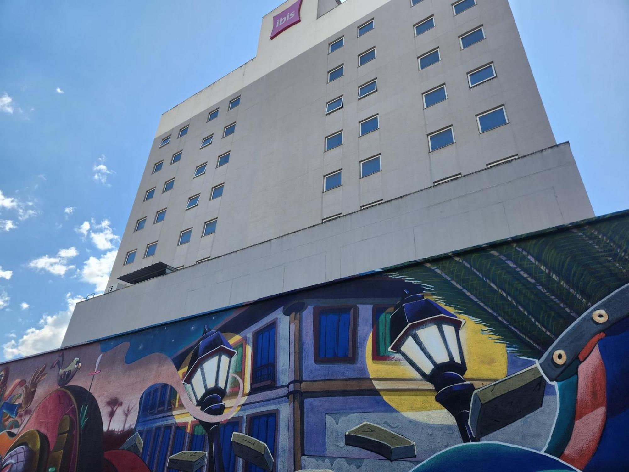 Ibis Montes Claros Shopping Hotell Exteriör bild