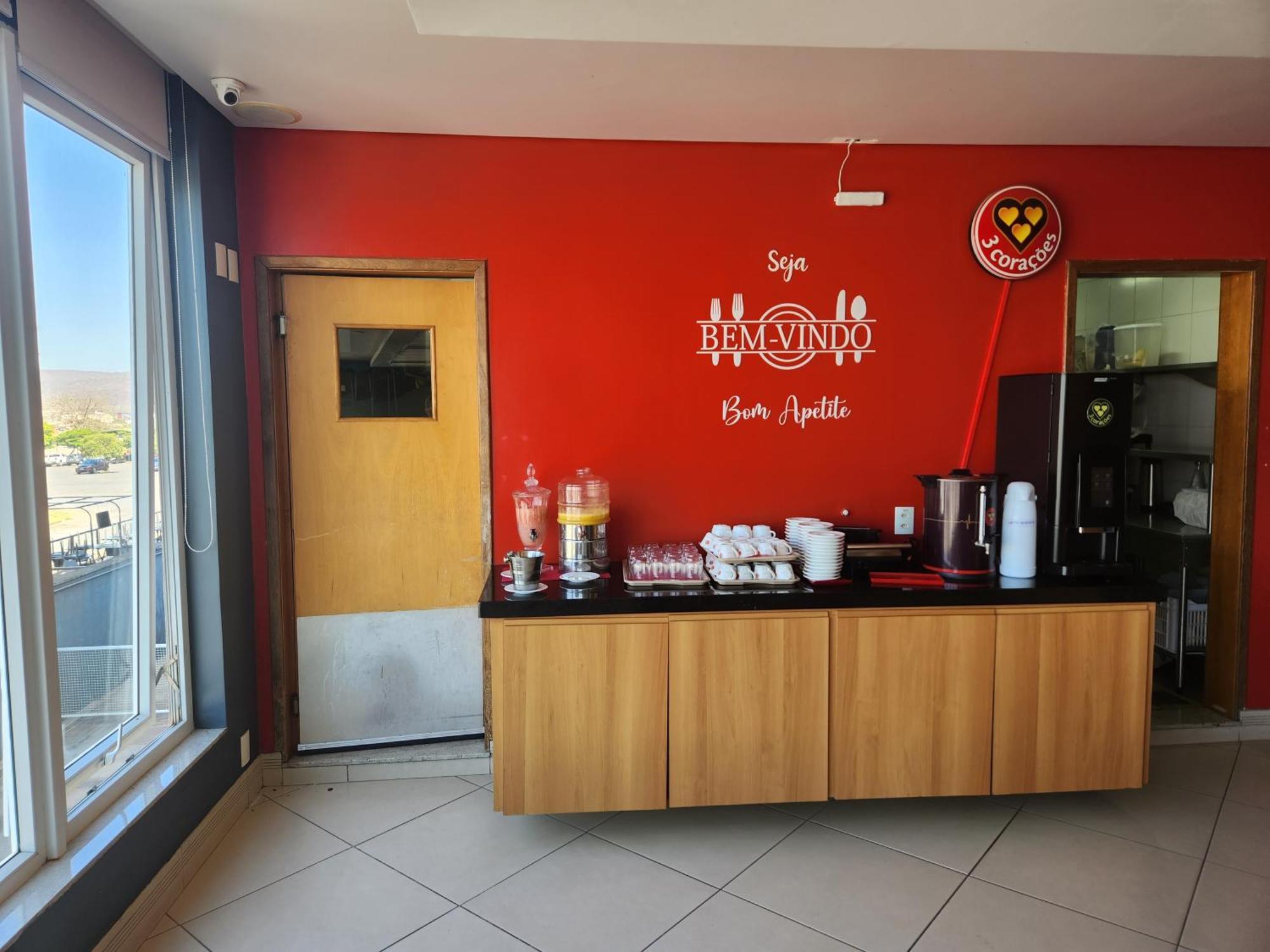 Ibis Montes Claros Shopping Hotell Exteriör bild
