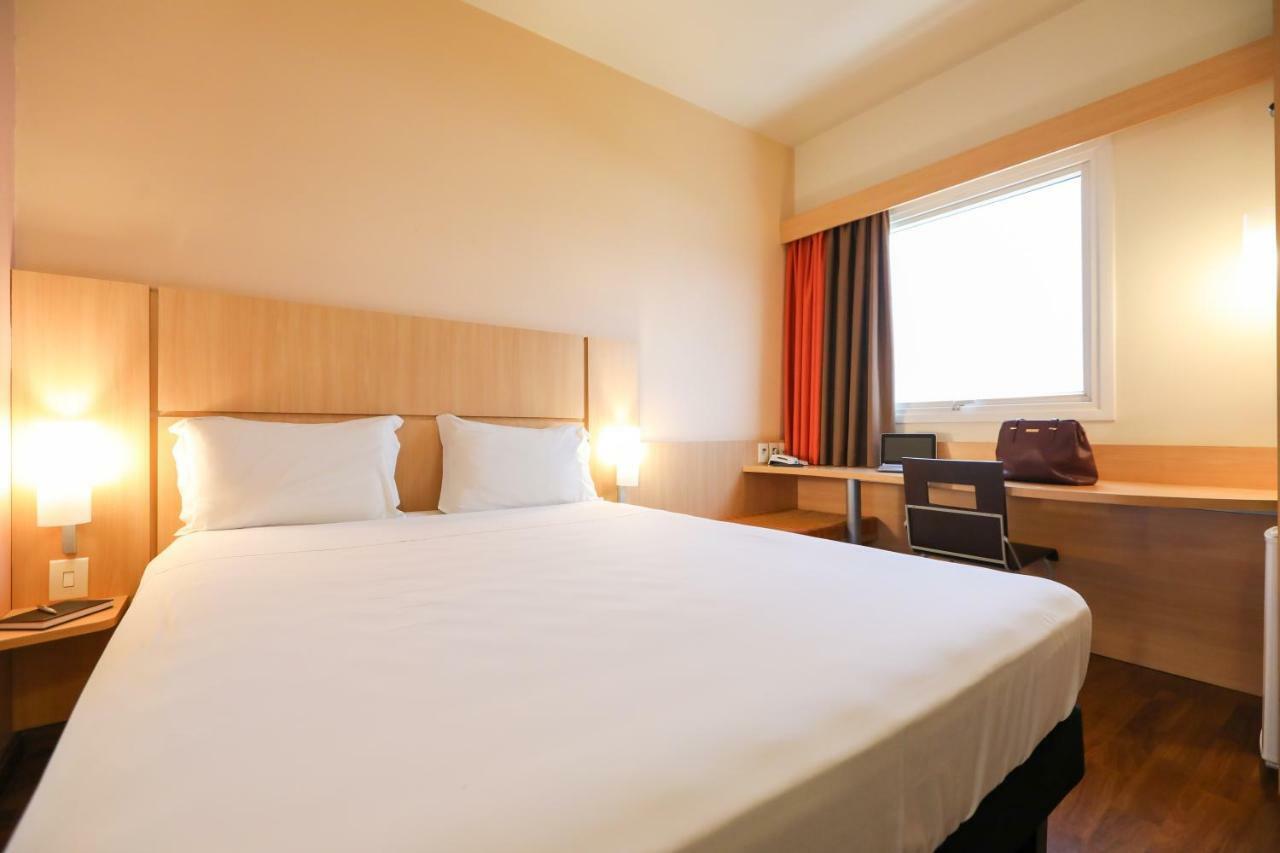 Ibis Montes Claros Shopping Hotell Exteriör bild
