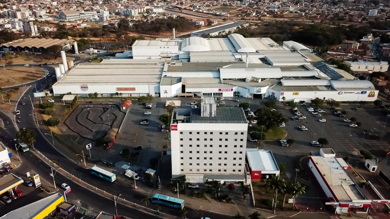 Ibis Montes Claros Shopping Hotell Exteriör bild