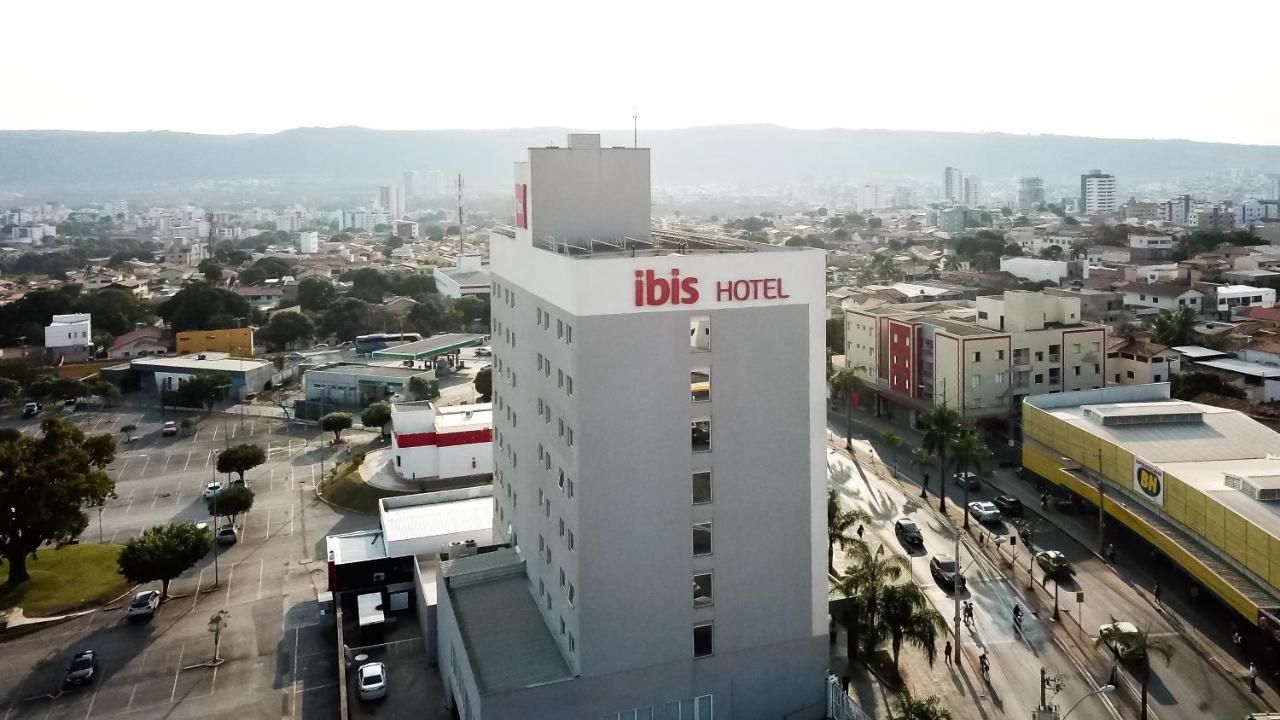 Ibis Montes Claros Shopping Hotell Exteriör bild