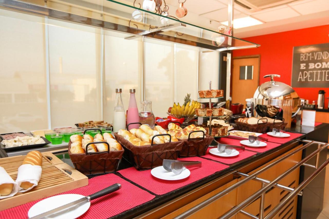 Ibis Montes Claros Shopping Hotell Exteriör bild