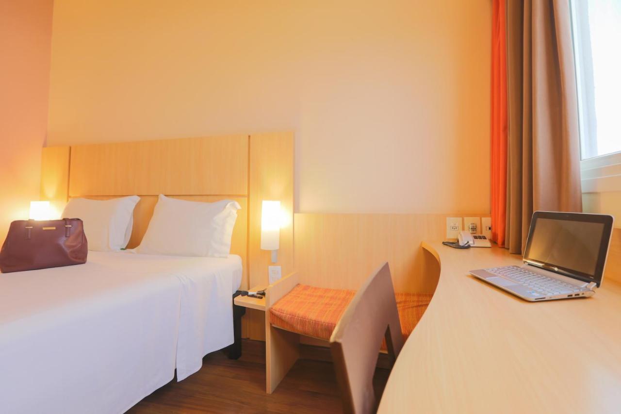 Ibis Montes Claros Shopping Hotell Exteriör bild